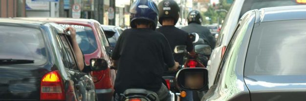 regulamentacao-do-uso-do-corredor-por-motociclistas-veja-o-que-pode-mudar-min